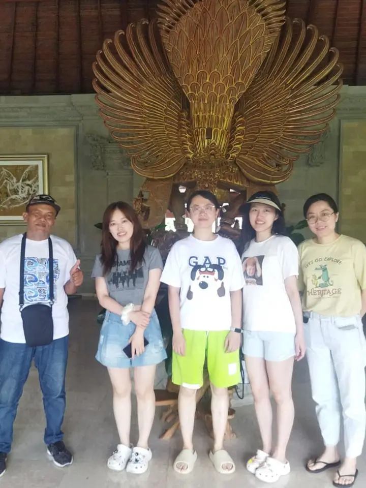 galeri udiyana bali tour (14) galeri udiyana bali tour (14)